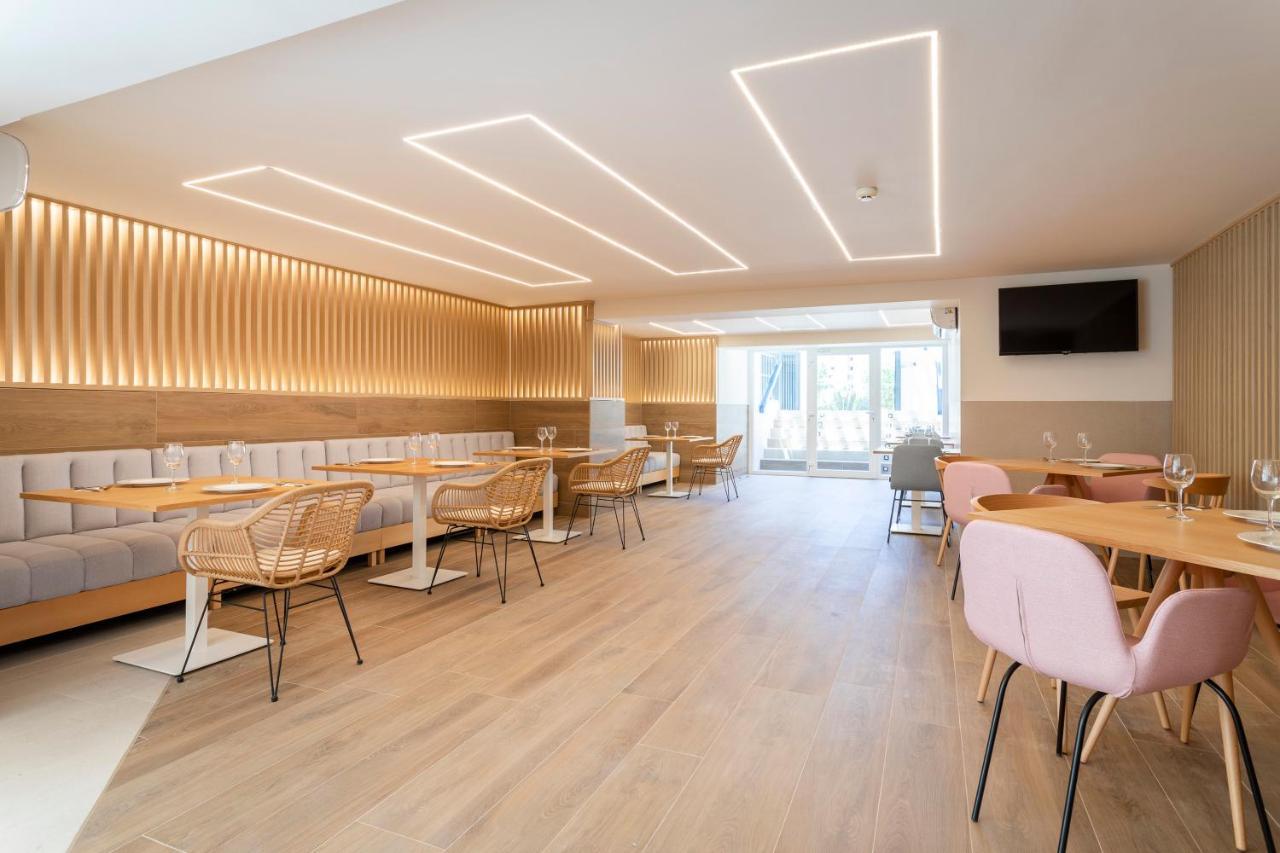 Halley Hotel & Apartments Affiliated By Melia Benidorm Bagian luar foto