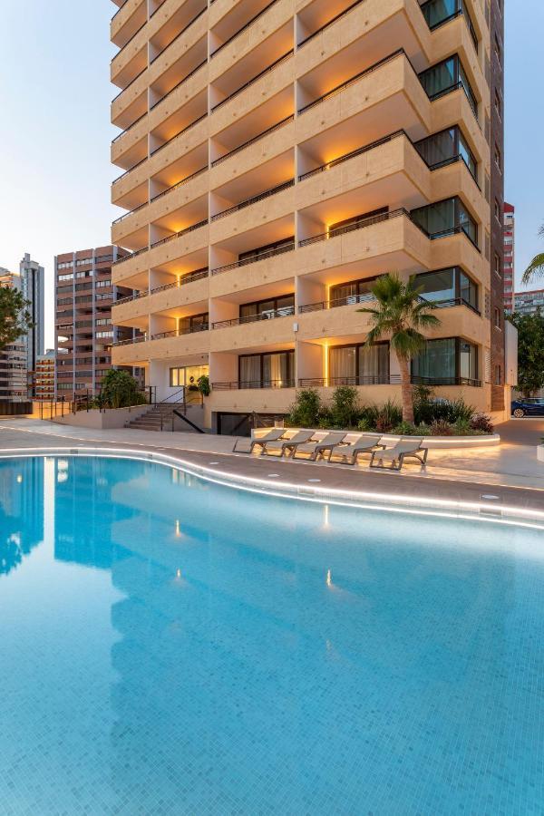 Halley Hotel & Apartments Affiliated By Melia Benidorm Bagian luar foto