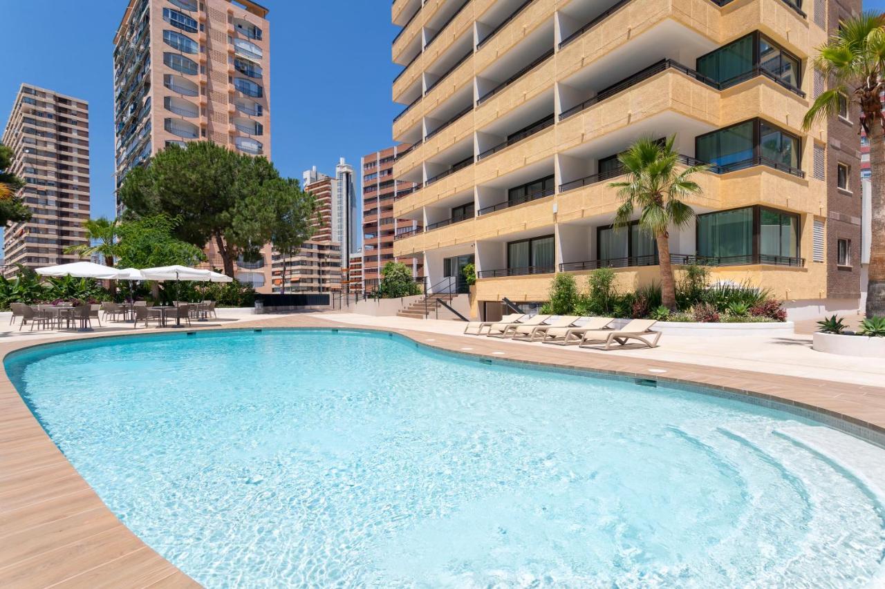 Halley Hotel & Apartments Affiliated By Melia Benidorm Bagian luar foto