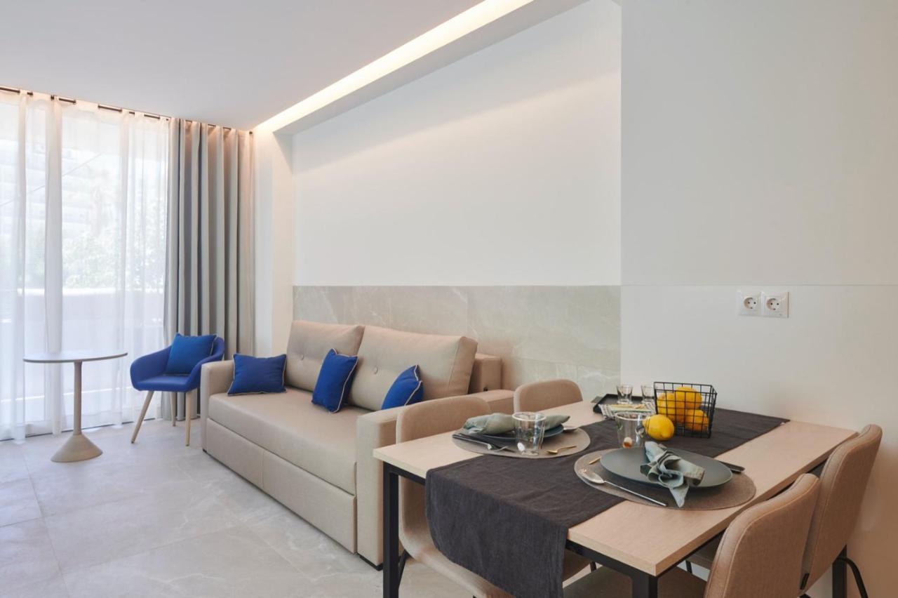 Halley Hotel & Apartments Affiliated By Melia Benidorm Bagian luar foto