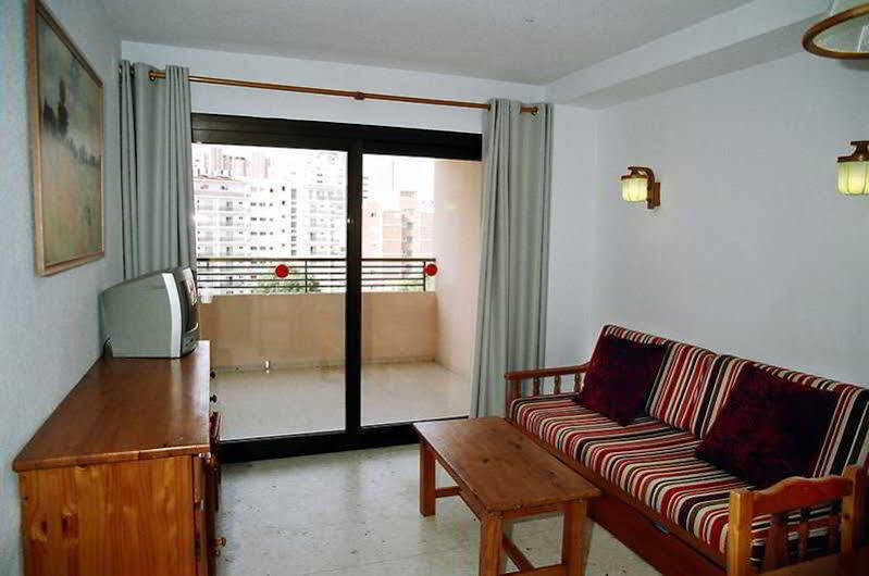 Halley Hotel & Apartments Affiliated By Melia Benidorm Bagian luar foto